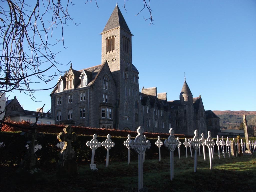 Raven Wing Apartments - Highland Club Scotland Fort Augustus Room photo